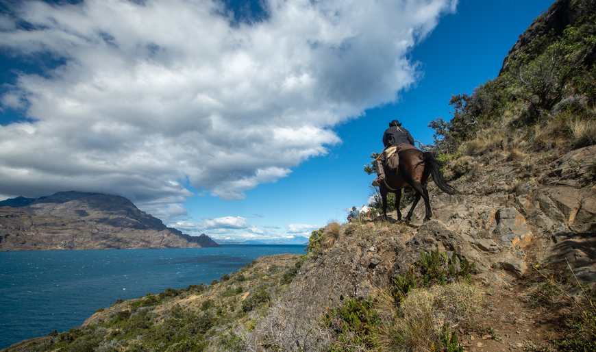 Day 5 - Round trip ride to the General Carrera Lake